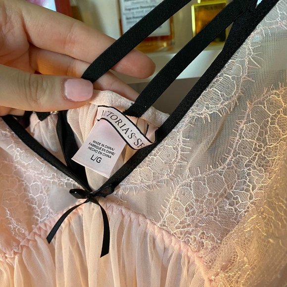 Victoria secret gorgeous baby doll sheer top - Picture 3 of 3